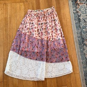 Anthropologie “Laia” midi skirt, size small